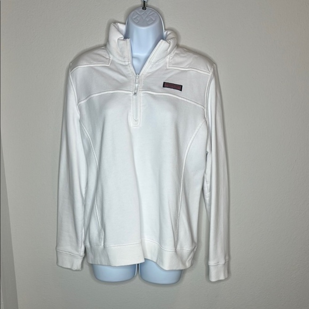 Vineyard Vines White Quarter-Zip Pullover Sweatshirt / Fits like a women’s medim